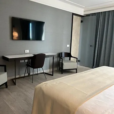 Ceccarini 9 Hotel