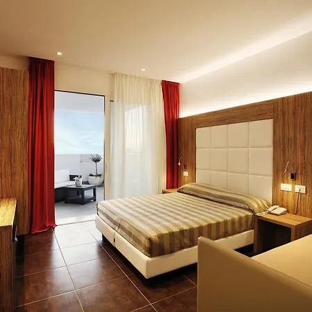 Fantasy Hotel 3*