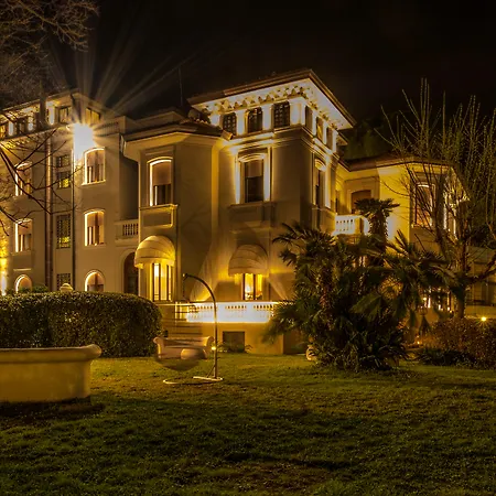 De La Hotel 4*