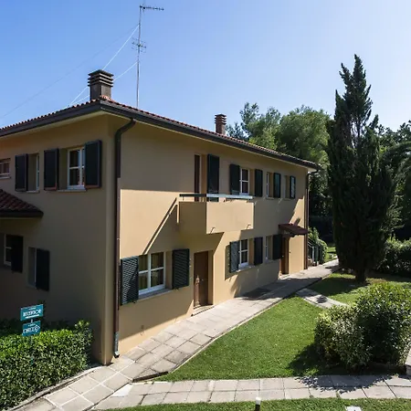 Aparthotel Residenze Al Colle Dei Pini Riccione