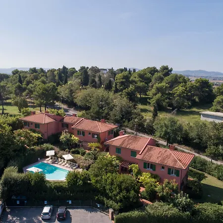 Residenze Al Colle Dei Pini Aparthotel