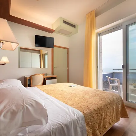 Margareth Hotel 3*