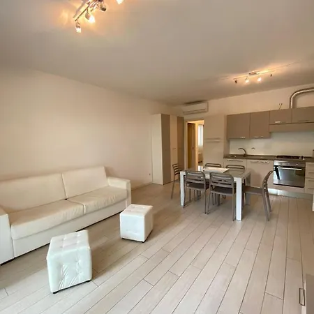 Piano Terra Con Corte Via Pilo - Abissinia Apartment *