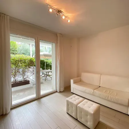 Apartment Piano Terra Con Corte Via Pilo - Abissinia