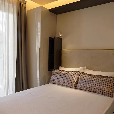 Elegance Apartmanhotel 4*