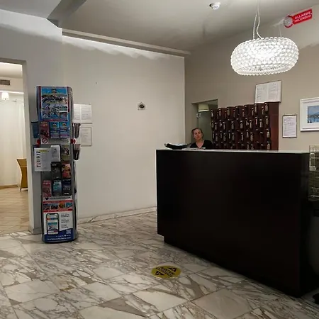 Hotel Trieste 2*