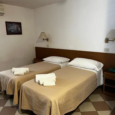 Trieste Hotel 2*
