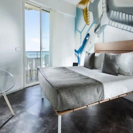 Rex - Fronte Mare 3*