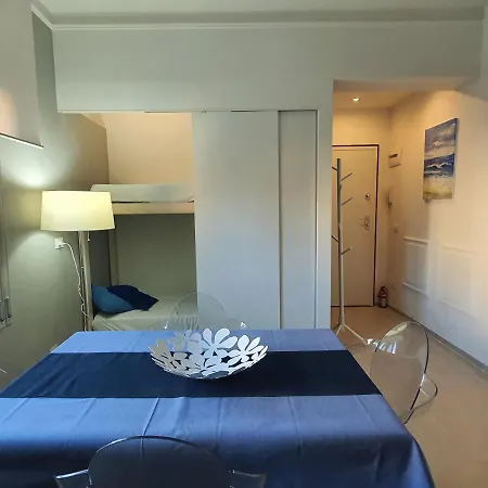Vista Mare In Viale Ceccarini Angolo Dante * Riccione