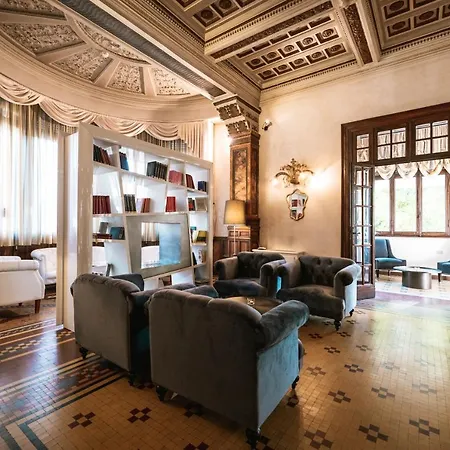 Hotel De La