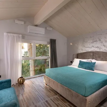 Apartmanhotel Elegance 4*