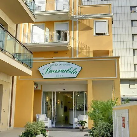 斯梅拉尔多套房酒店 公寓式酒店