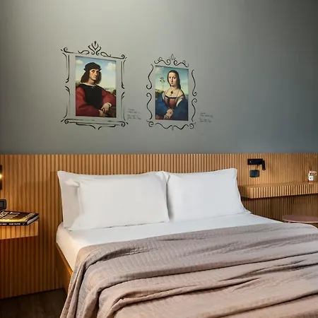 Vagabond Hotel 3*