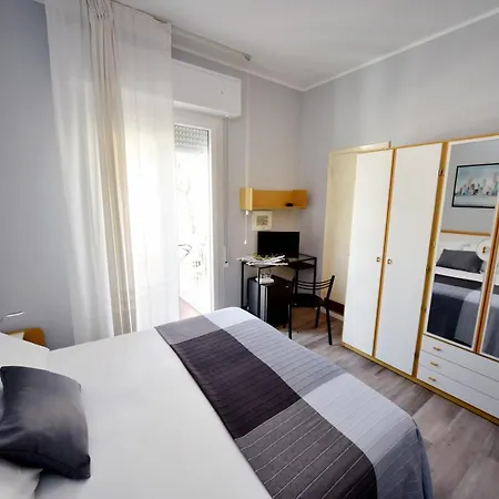 Mirabella Hotel 2*