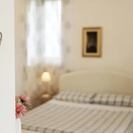 Ca Bianca Ventisette Bed & Breakfast