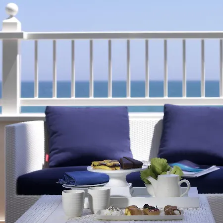 Hotel Tiffany's 4*