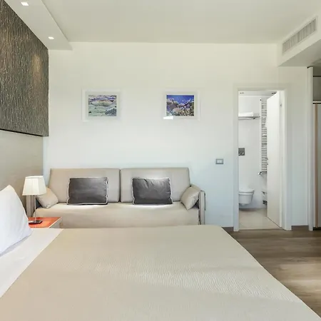 Hotel Kursaal - Fronte Mare Con Piscina 3*