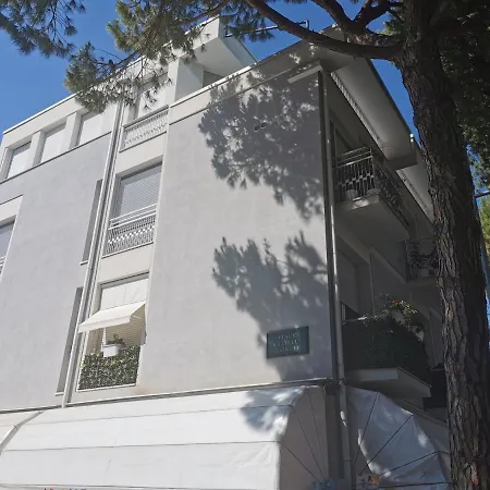 Apartment Cairoli