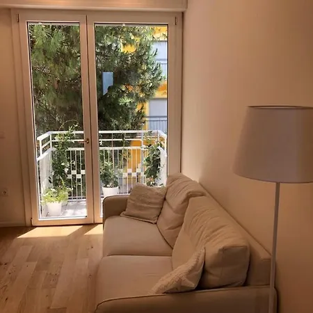 Apartment Cairoli *