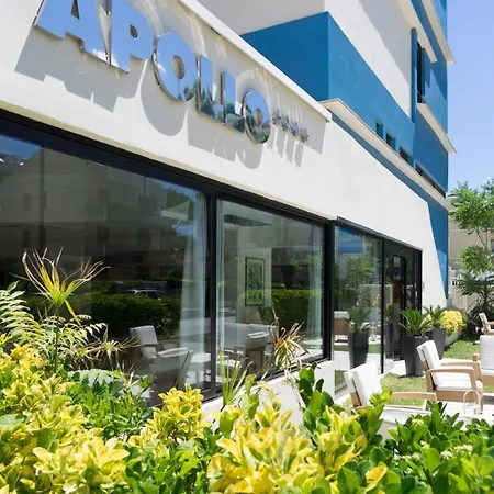 Apollo ホテル 4*