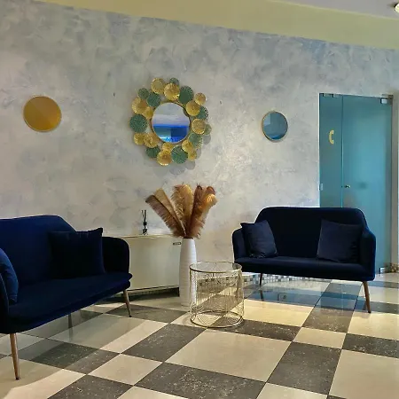 Hotel Augustus