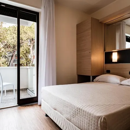 Hotel Augustus 4*