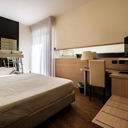 Hotel Augustus 4*