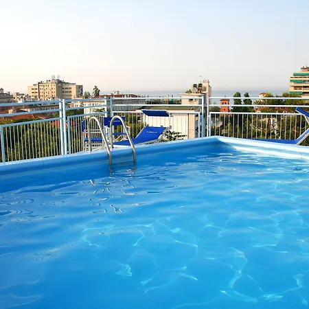 Augustus Hotel 4*
