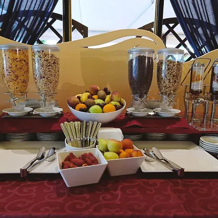Doria Hotel 2*