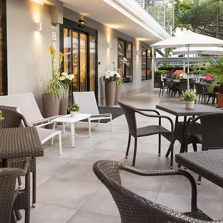 Balaton Hotel 3*