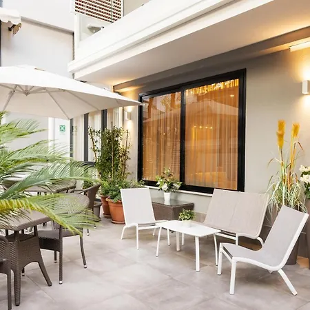 Balaton Hotel 3*