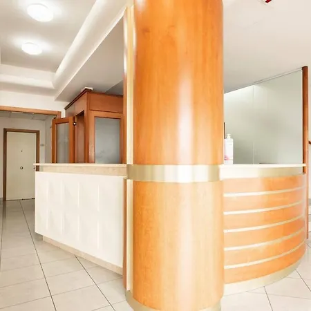 Bilocale Relax Mare-traversa Via Dante 50mt Dal Mare Riccione