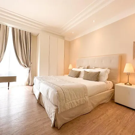 Apart-hotel Lungomare - Charming 4*