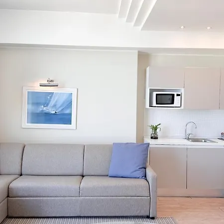 Apart-hotel Lungomare - Charming Riccione