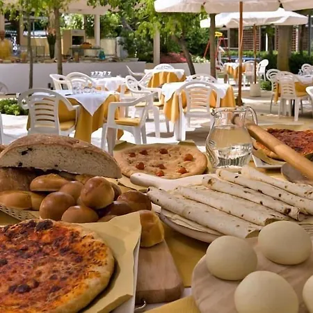Hotel Alexandra Plaza 4*