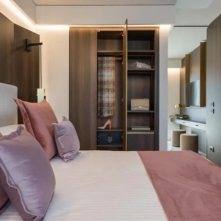 We Me Hotel 4*