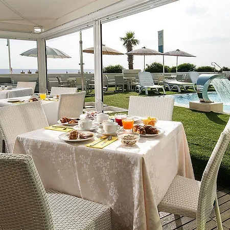 Hotel Mediterraneo 4*