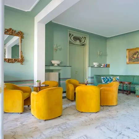Palace Domus Mea Hotel