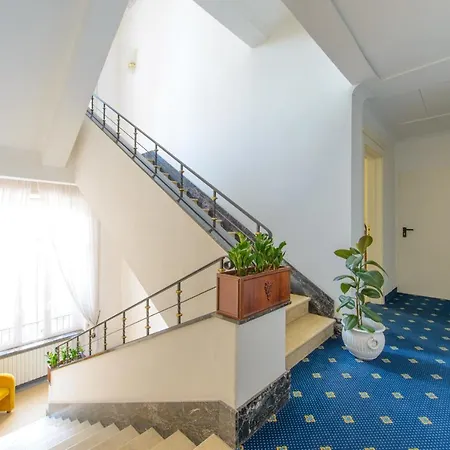 Palace Domus Mea 3* Riccione