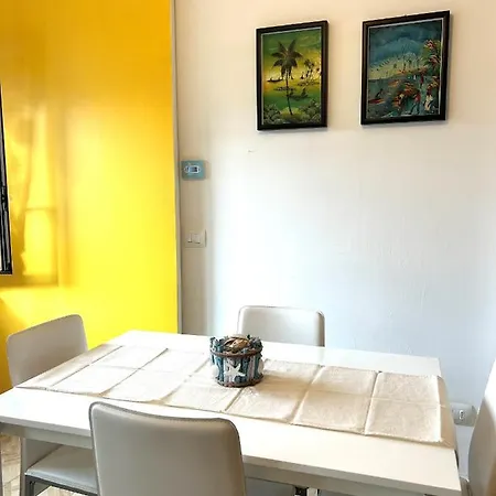 Apartment Dalla Sandra In Viale Ceccarini Riccione