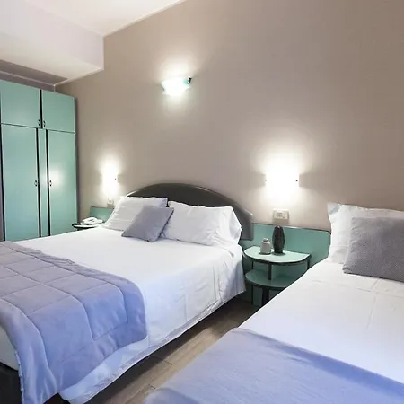 Trevi Riccione, In Centro Sul Mare Con Cucina 3* Riccione