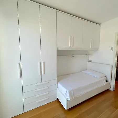 Apartment Attico Alba -flexrent Abissinia *