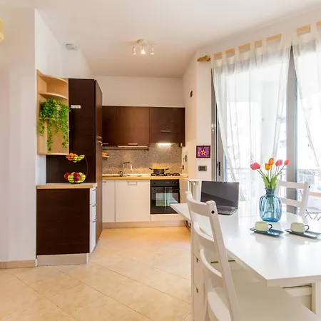Apartment Desi *