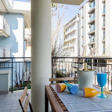 Desi Apartment *