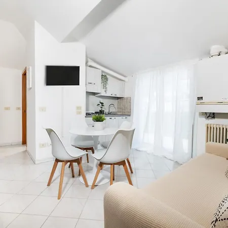 Sanidea - Casa Smeraldo Apartment *