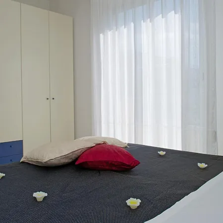 Lägenhet Residenza Raggio *