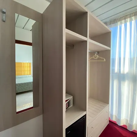 Hotel Gabbiano 3*