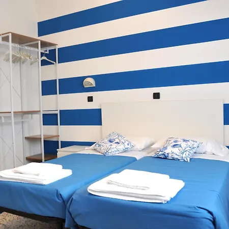 Susy - Ambienti Rinnovati 2022 - Direttamente Su Viale Dante E A Due Passi Dal Mare Hotel