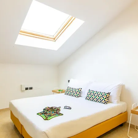 Apartment Desi *