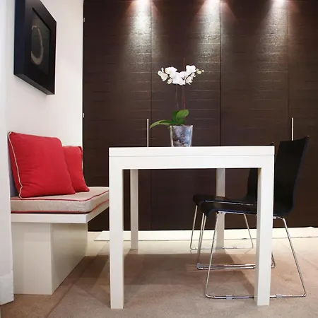 Apart-hotel Lungomare - Charming 4*